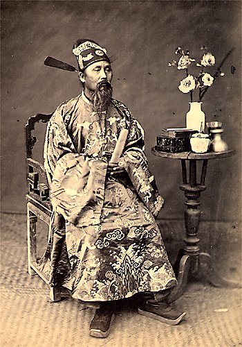 http://hinhxua.free.fr/autrefois/docteur-hocquard/page6/mandarin_annamite1.jpg